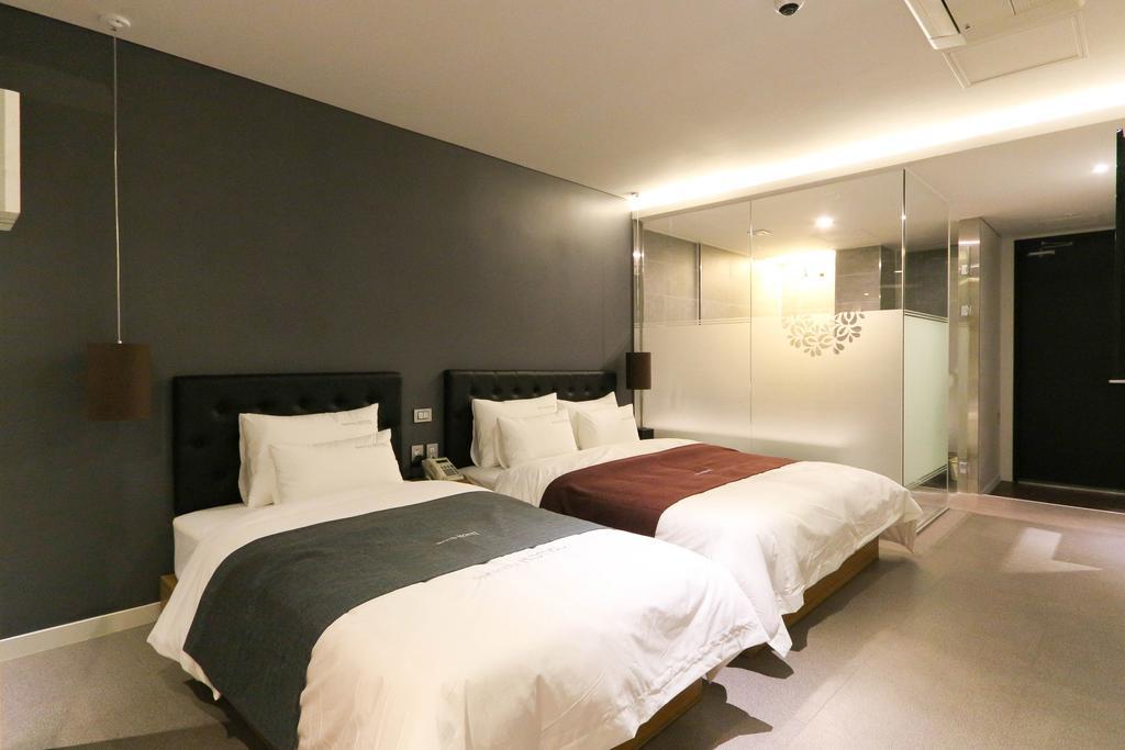Best In City Hotel Busan Eksteriør billede
